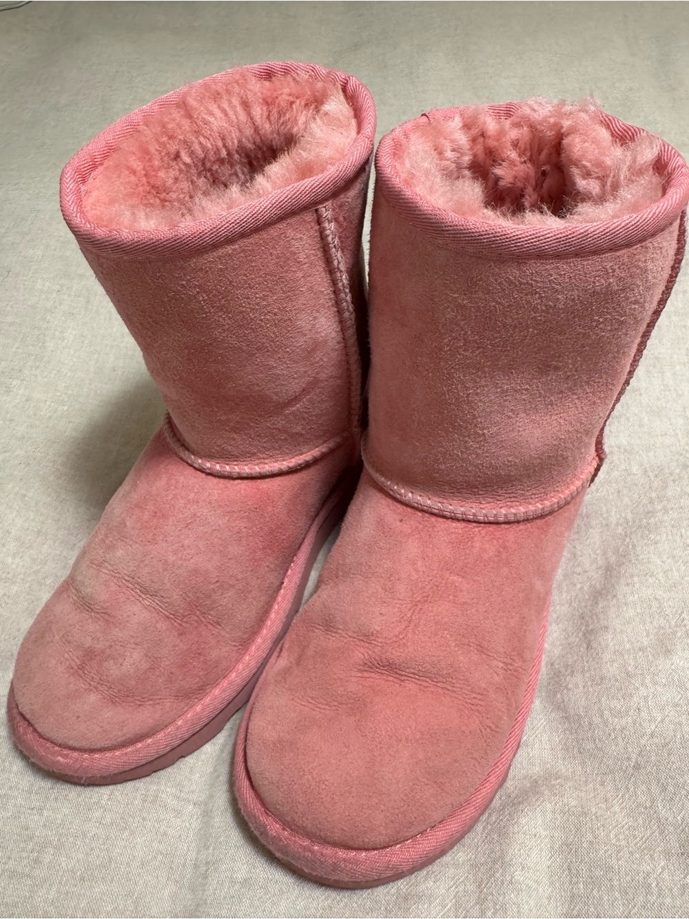 UGG Classic Pink Suede Shearling Boots Girls Size 3 US / EU 35